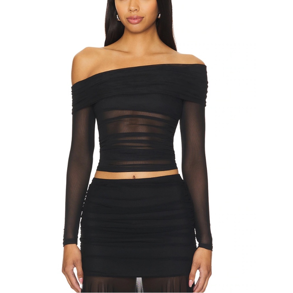 Superdown Mesh Off the shoulder top